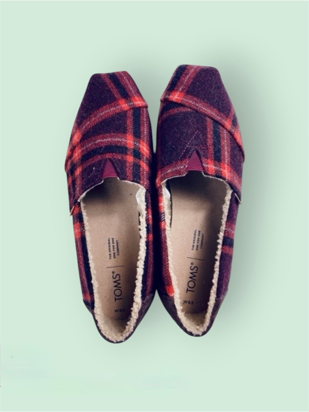 Toms red/maroon earthy plaid wrap recycled shearling slip on shoes size 8.5